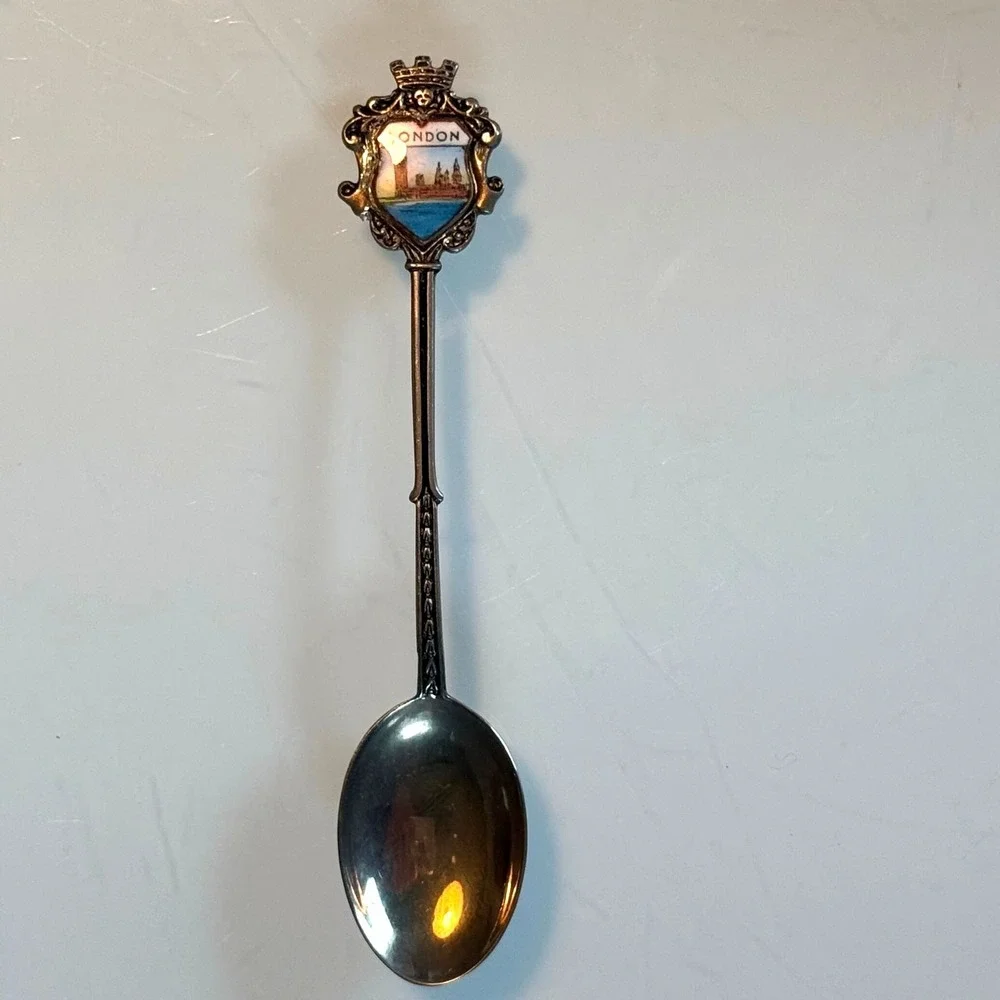 Vintage Souvenir Spoons Sweden Norway Arctic‎ Circle Israel London St Maarten